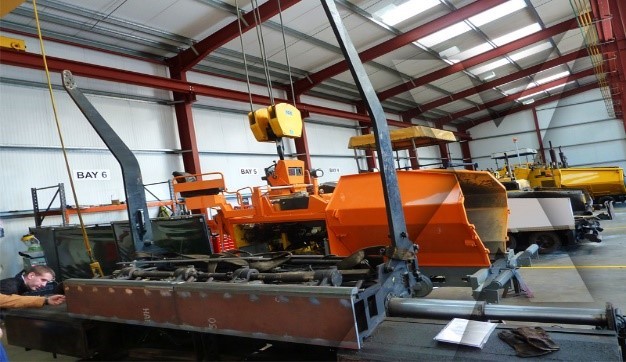 Anti collants et d&eacute;bituminants sp&eacute;cifiques pour enrob&eacute;s &agrave; chaud, ti&egrave;des ou &agrave; froid, en centrales, sur chantiers, en ateliers. Enrob&eacute;s routiers. Enrob&eacute;s &agrave; chaud. Enrob&eacute;s ti&egrave;des. Enrob&eacute;s &agrave; froid. Asphalte. Bitume. D&eacute;bituminant v&eacute;g&eacute;tal. Anti collant v&eacute;g&eacute;tal